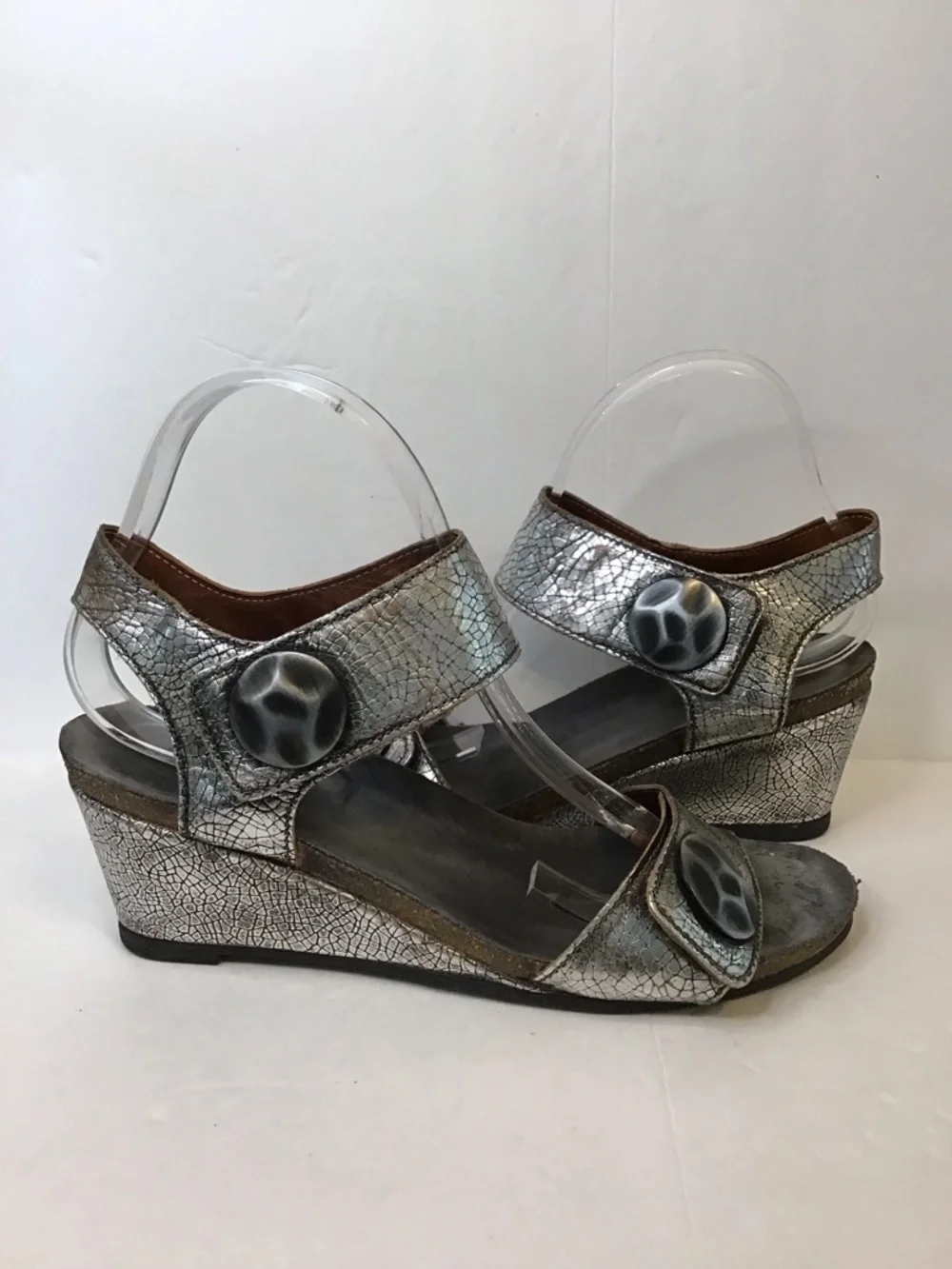 Taos Footwear Women's Silver Metallic Wedge Sandals with Button Accent 40
